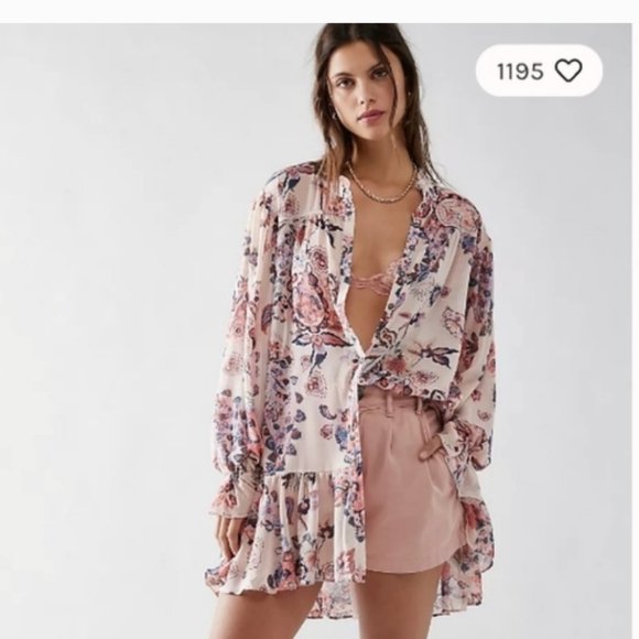 Free People Dresses & Skirts - Free People Ibiza nights long sleeve mini dress.